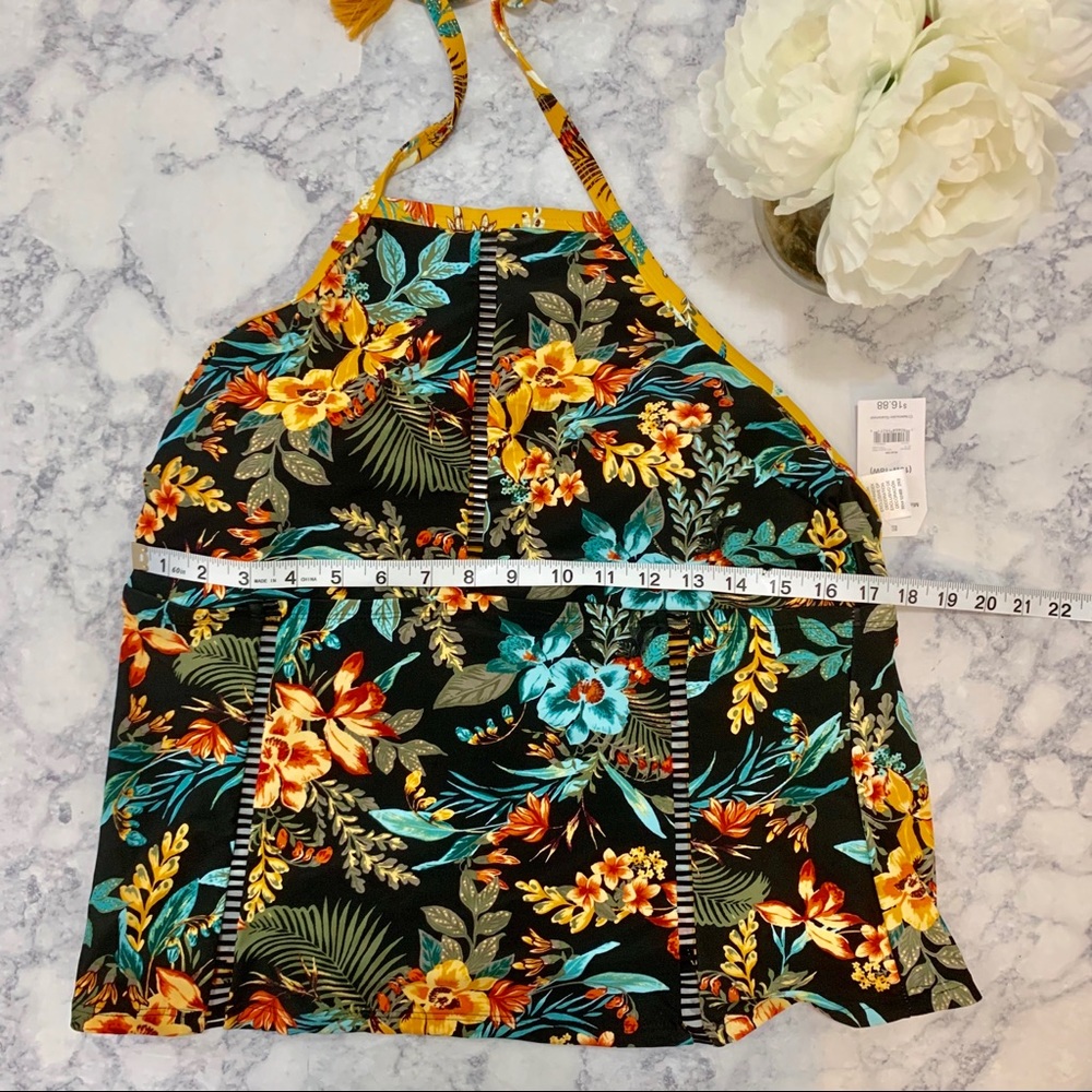 1x new time and tru swim top NWT